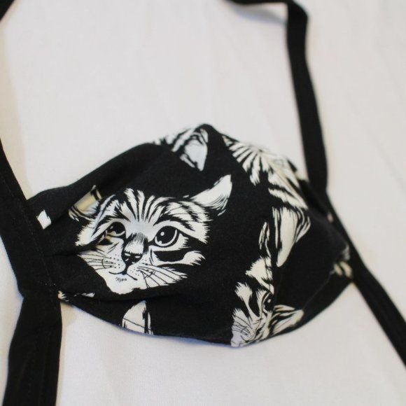 Black & White Cats - Two Layer Reusable Washable Reversible Cotton Face Mask Rev - Picture 2 of 3